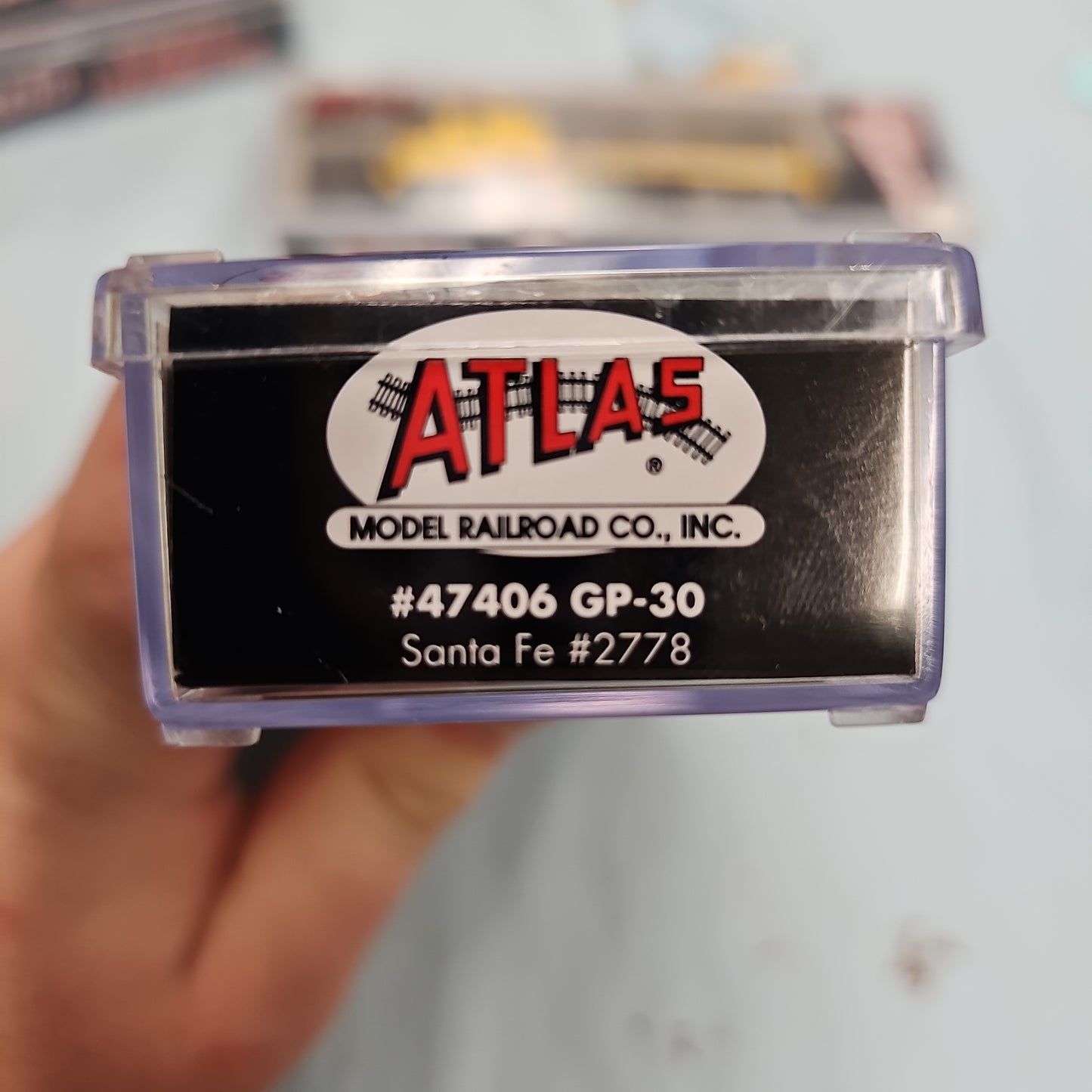 Atlas classic Santa Fe GP-30 DCC Equipped